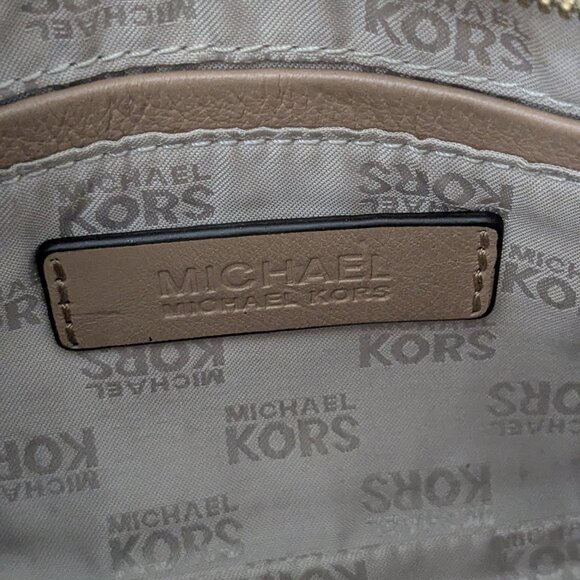 Michael Kors Fulton Leather Wristlet Mini Clutch BIG MK Shiny GOLD LOGO Brown - Picture 7 of 10